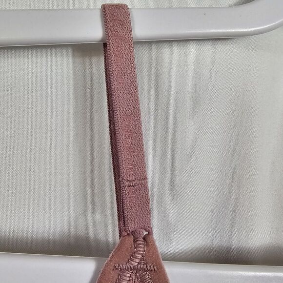 Lululemon Crew Neck Body Suit in Lavender - Size S - Picture 4 of 10